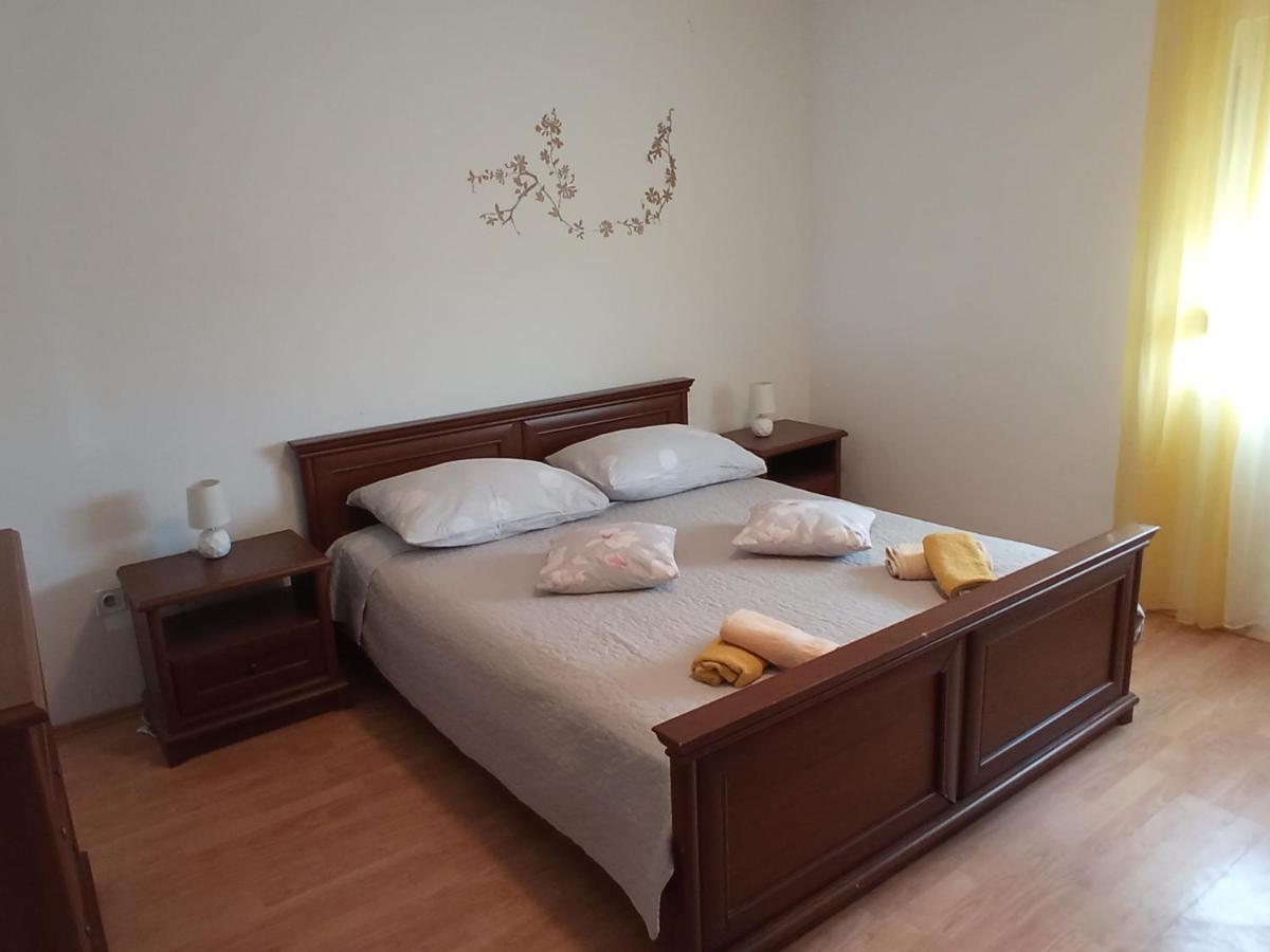 Family Paradise Ražanac Extérieur photo
