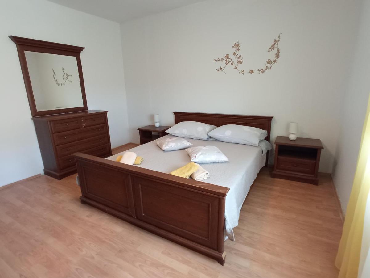 Family Paradise Ražanac Extérieur photo